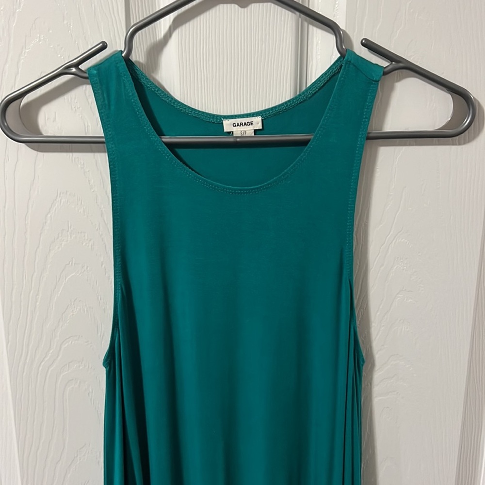 Dress - Picture 2 of 4